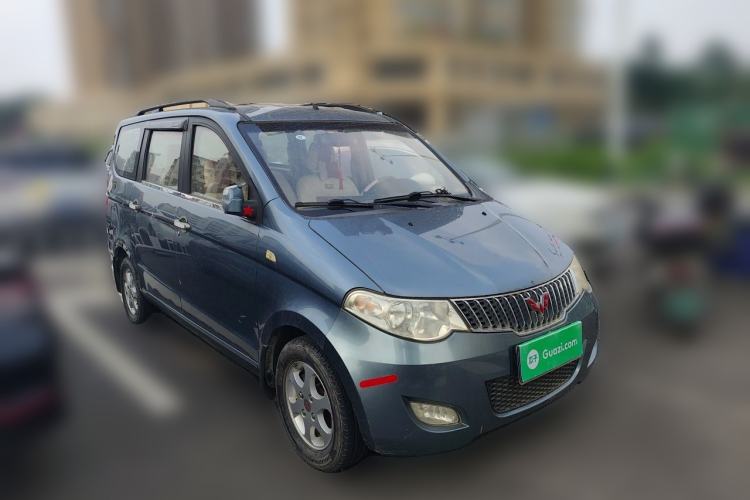 Used Wuling Hongguang 2010 1.2L Comfort Edition China IV Front Right 45 Deg