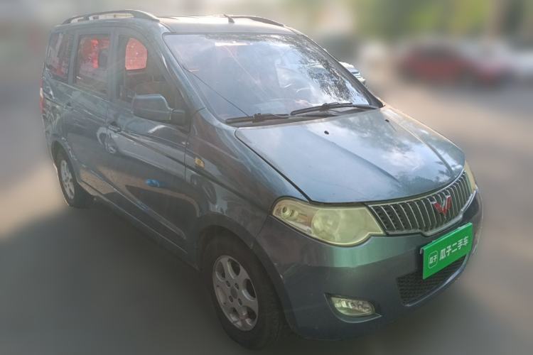Used Wuling Hongguang 2010 1.4L Luxury Model Front Right 45 Deg