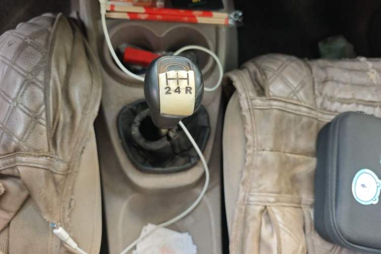 Used Wuling Hongguang 2010 1.4L Standard Version Gear Lever