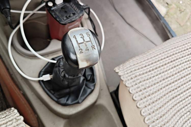 Used Wuling Hongguang 2010 1.2L Comfort Edition China IV Gear Lever