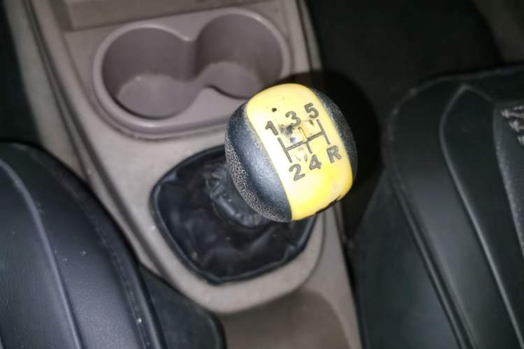 Used Wuling Hongguang 2010 1.2L Comfort Edition China IV Gear Lever