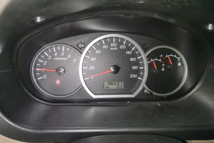 Used Wuling Hongguang 2010 1.2L Comfort Edition China IV Instrument Cluster