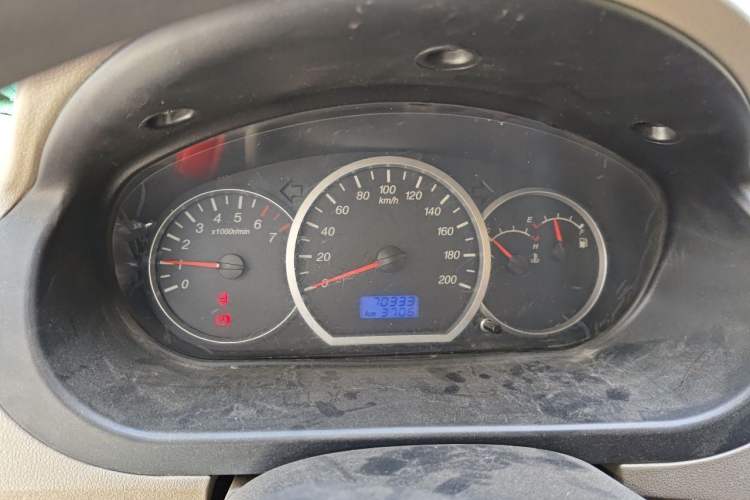 Used Wuling Hongguang 2010 1.2L Comfort Edition China IV Instrument Cluster