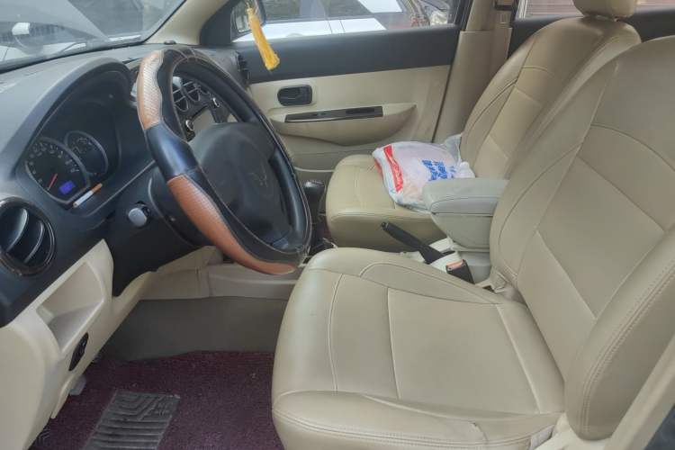 Used Wuling Hongguang 2010 1.4L Luxury Model Left Front Seat