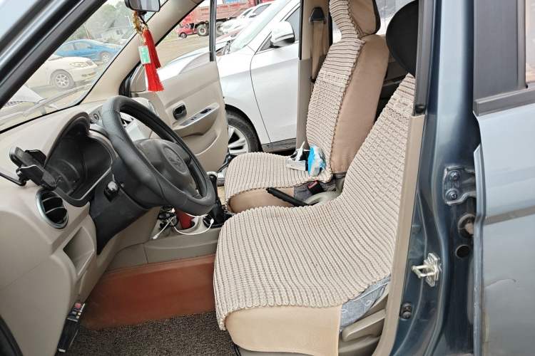 Used Wuling Hongguang 2010 1.2L Comfort Edition China IV Left Front Seat
