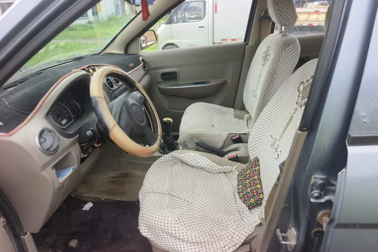 Used Wuling Hongguang 2010 1.2L Standard Version China IV Left Front Seat