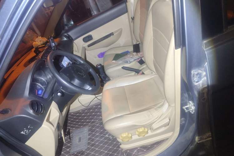 Used Wuling Hongguang 2010 1.4L Luxury Model Left Front Seat