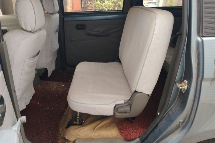 Used Wuling Hongguang 2010 1.2L Base Version China IV Standard Left Rear Seat