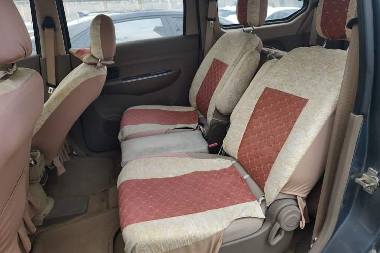 Used Wuling Hongguang 2010 1.2L Comfort Edition China IV Left Rear Seat