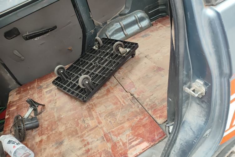 Used Wuling Hongguang 2010 1.2L Base Version China IV Standard Left Rear Seat