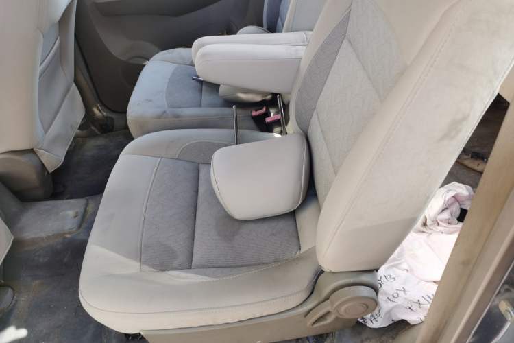 Used Wuling Hongguang 2010 1.4L Standard Version Left Rear Seat