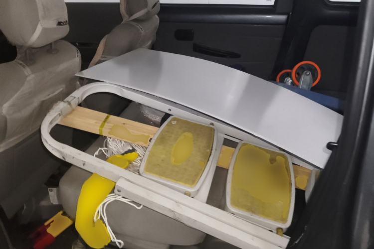 Used Wuling Hongguang 2010 1.2L Base Version China IV Standard Left Rear Seat