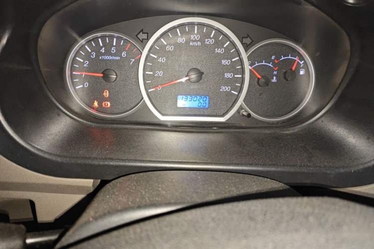 Used Wuling Hongguang 2010 1.4L Comfort Version Odometer Close Up
