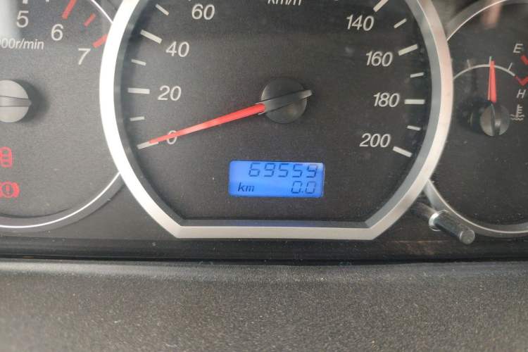 Used Wuling Hongguang 2010 1.2L Comfort Edition China IV Odometer Close Up