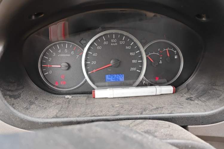 Used Wuling Hongguang 2010 1.2L Standard Version China IV Odometer Close Up