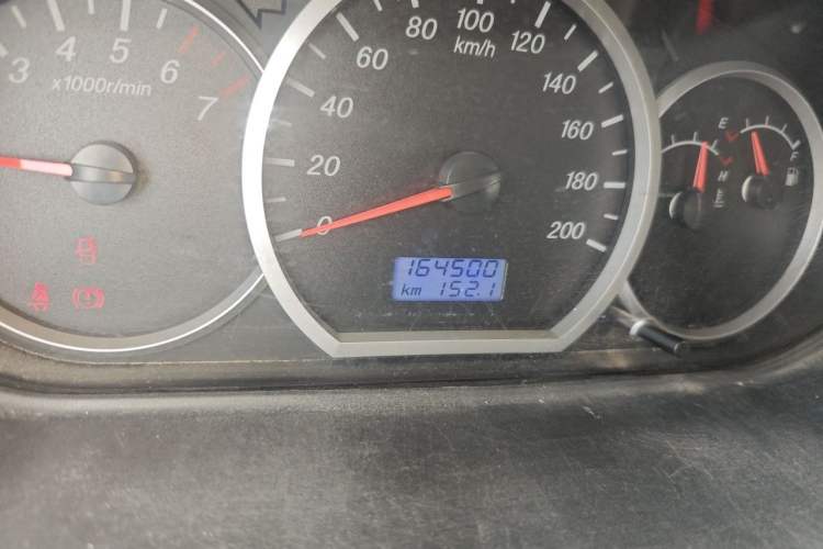 Used Wuling Hongguang 2010 1.2L Comfort Edition China IV Odometer Close Up
