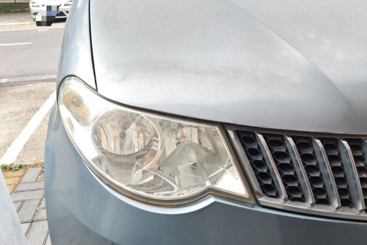 Used Wuling Hongguang 2010 1.4L Standard Version Right Front Headlight