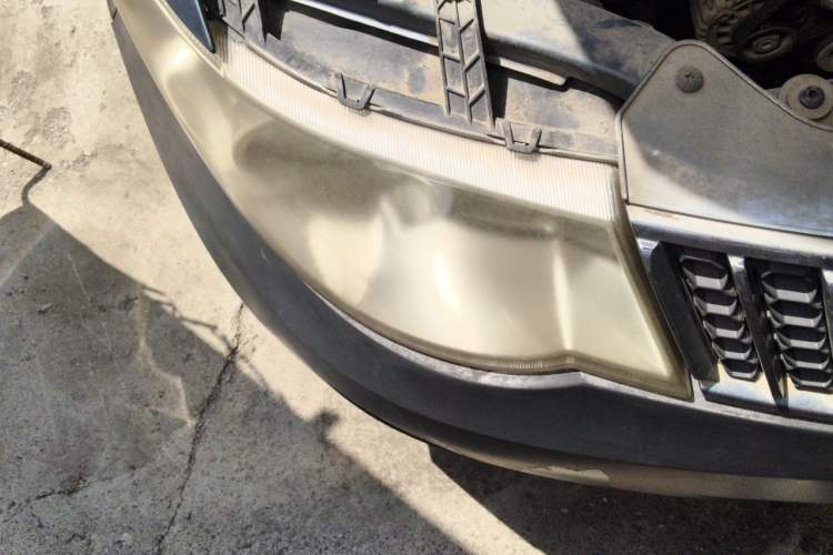 Used Wuling Hongguang 2010 1.2L Comfort Edition China IV Right Front Headlight