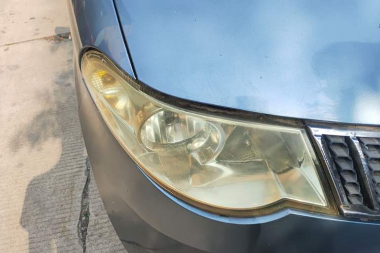 Used Wuling Hongguang 2010 1.4L Comfort Version Right Front Headlight