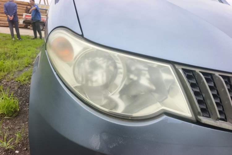 Used Wuling Hongguang 2010 1.2L Standard Version China IV Right Front Headlight