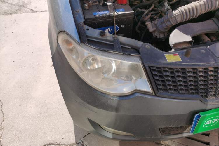 Used Wuling Hongguang 2010 1.4L Standard Version Right Front Headlight