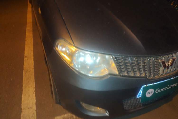 Used Wuling Hongguang 2010 1.4L Luxury Model Right Front Headlight