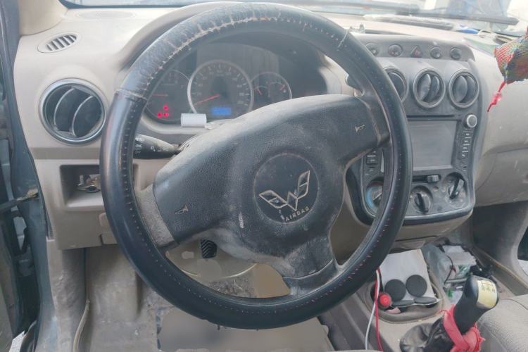 Used Wuling Hongguang 2010 1.2L Comfort Edition China IV Steering Wheel