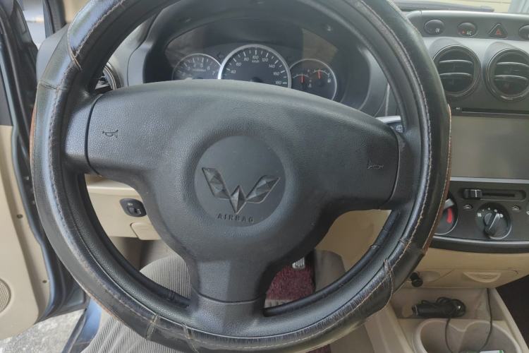 Used Wuling Hongguang 2010 1.4L Luxury Model Steering Wheel