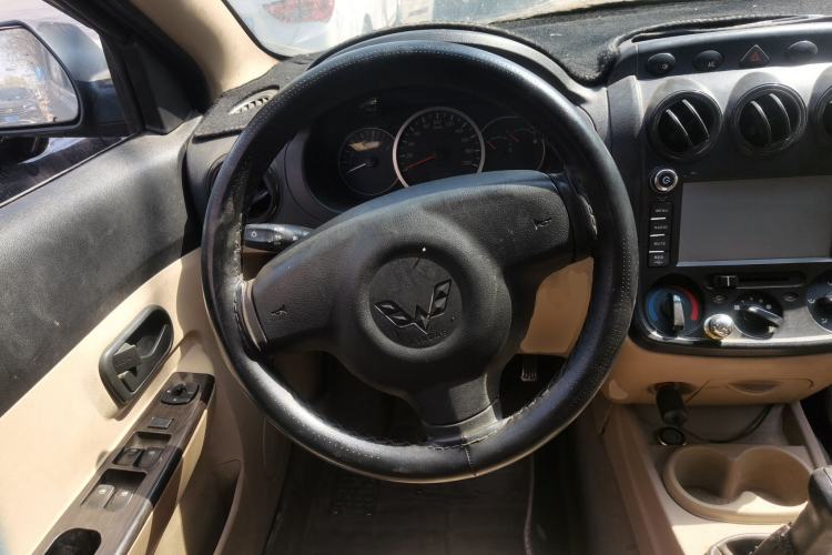 Used Wuling Hongguang 2010 1.4L Luxury Model Steering Wheel
