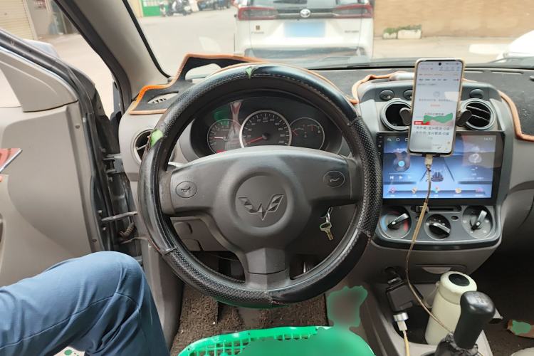 Used Wuling Hongguang 2010 1.2L Base Version China IV Standard Steering Wheel