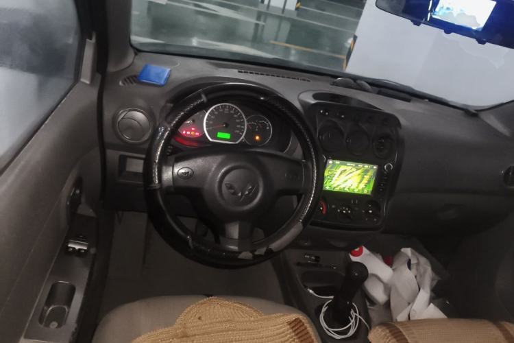 Used Wuling Hongguang 2010 1.2L Base Version China IV Standard Steering Wheel