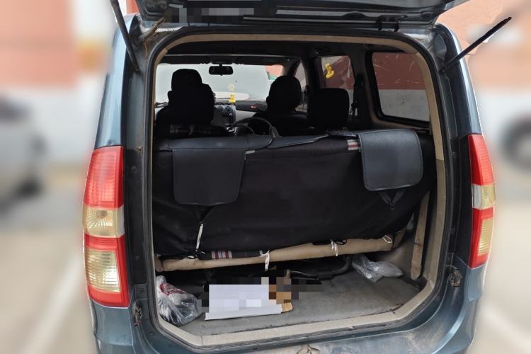 Used Wuling Hongguang 2010 1.4L Standard Version Trunk