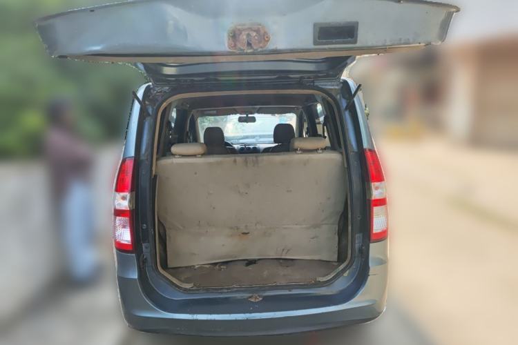 Used Wuling Hongguang 2010 1.4L Comfort Version Trunk