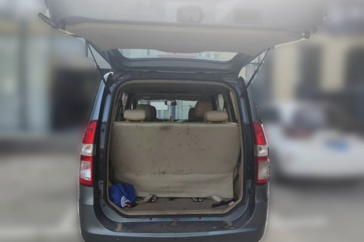 Used Wuling Hongguang 2010 1.4L Luxury Model Trunk
