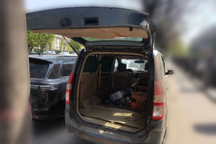 Used Wuling Hongguang 2010 1.4L Luxury Model Trunk