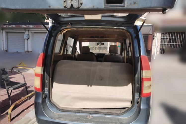 Used Wuling Hongguang 2010 1.4L Standard Version Trunk