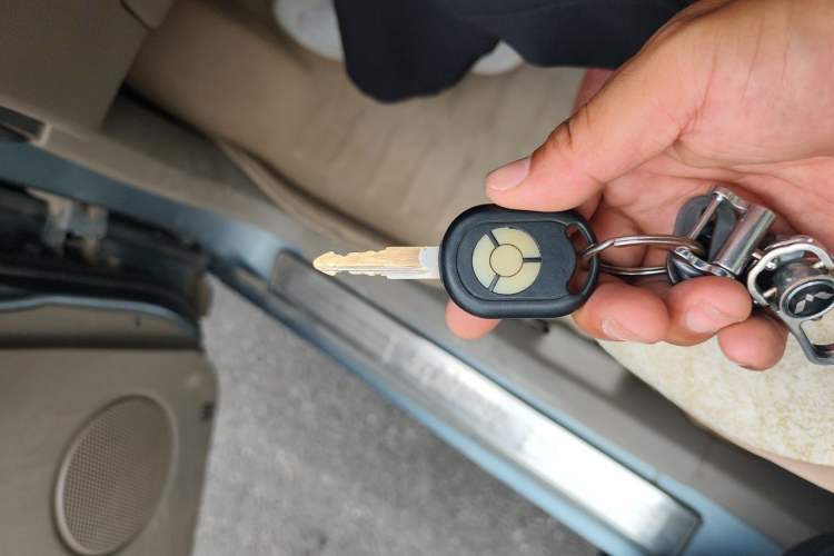 Used Wuling Hongguang 2010 1.2L Comfort Edition China IV Vehicle Key