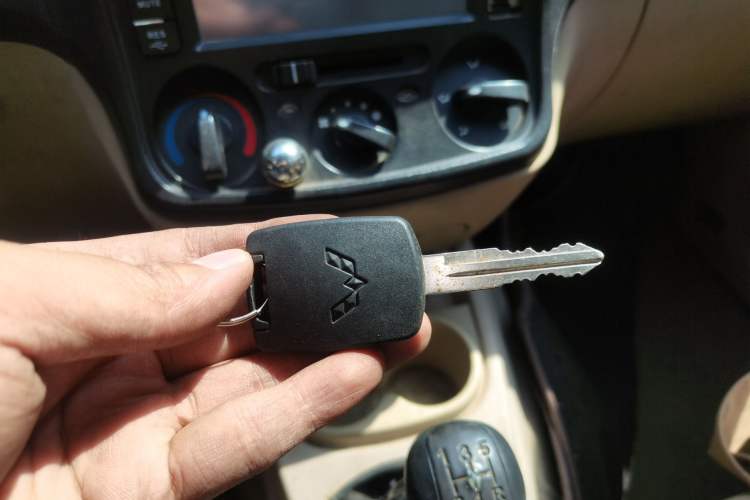 Used Wuling Hongguang 2010 1.4L Luxury Model Vehicle Key