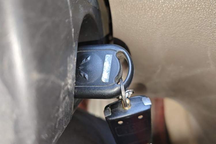 Used Wuling Hongguang 2010 1.2L Comfort Edition China IV Vehicle Key