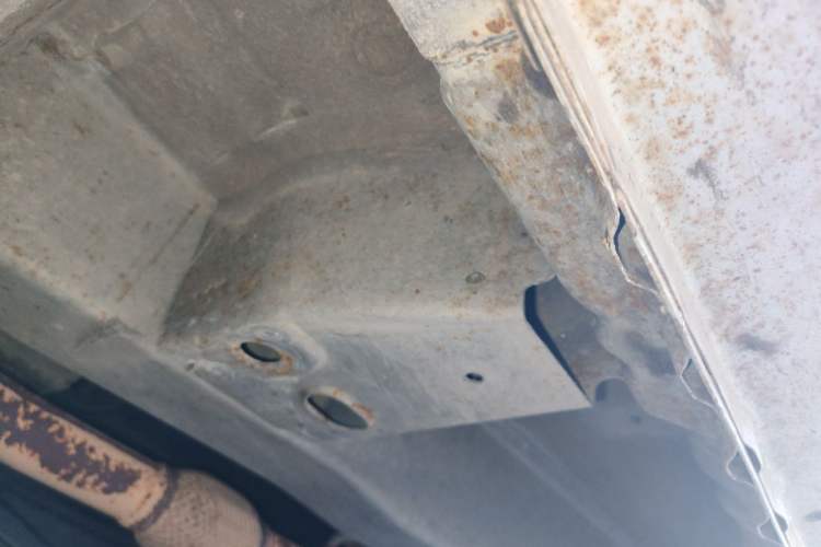 Used Wuling Hongguang 2010 1.4L Luxury Model Chassis Front Left