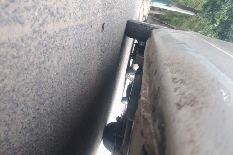 Used Wuling Hongguang 2010 1.2L Base Version China IV Standard Chassis Front Right