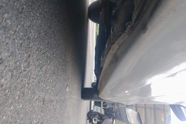 Used Wuling Hongguang 2010 1.2L Base Version China IV Standard Chassis Rear Right