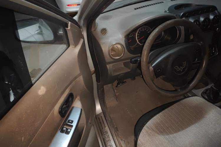 Used Wuling Hongguang 2010 1.4L Base Version Driver Seat