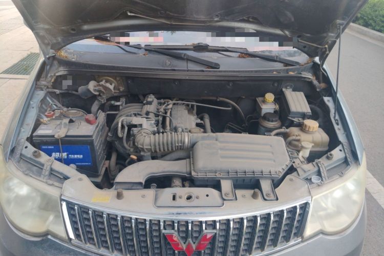 Used Wuling Hongguang 2010 1.2L Comfort Edition China IV Engine Bay