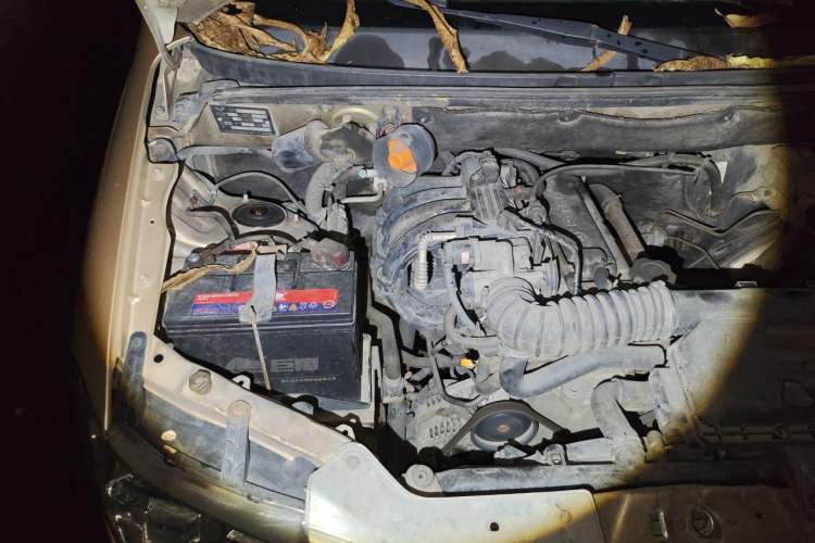 Used Wuling Hongguang 2010 1.2L Base Version China IV Standard Engine Bay Right