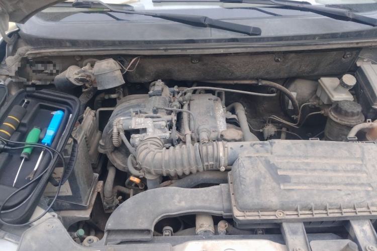 Used Wuling Hongguang 2010 1.2L Base Version China IV Standard Engine Bay