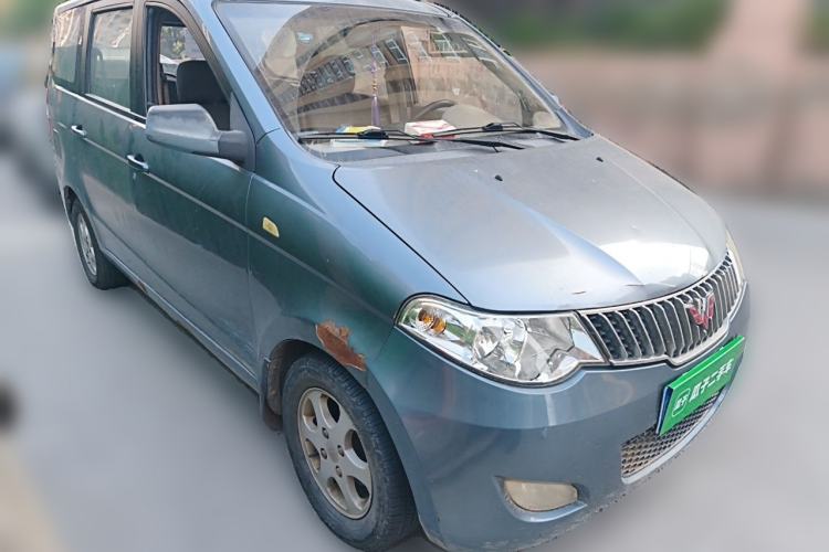 Used Wuling Hongguang 2010 1.2L Comfort Edition China IV Front Right 45 Deg