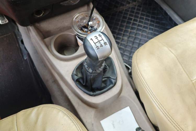 Used Wuling Hongguang 2010 1.4L Standard Version Gear Lever