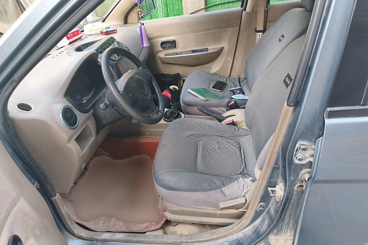 Used Wuling Hongguang 2010 1.2L Comfort Edition China IV Left Front Seat