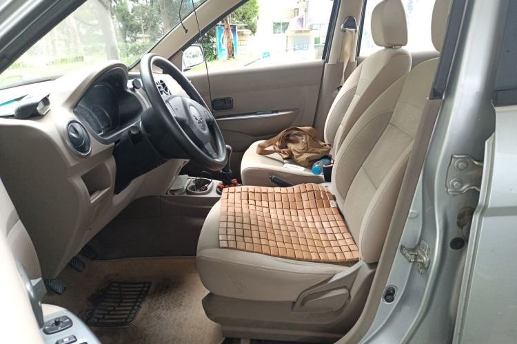 Used Wuling Hongguang 2010 1.2L Comfort Edition China IV Left Front Seat
